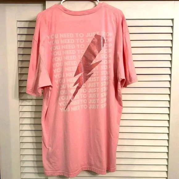 RARE TAYLOR SWIFT Official Merch Lover Era Concert Tour T-Shirt Lightning Bolt - Picture 1 of 7